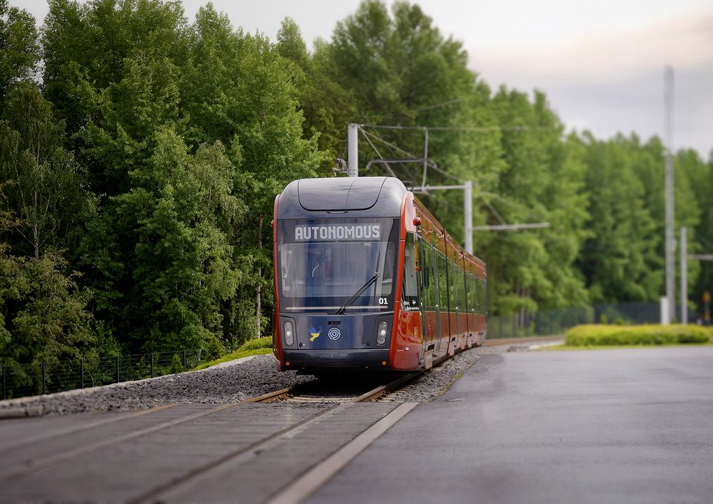 Breakthrough in autonomous transport: Driverless Škoda tram tested in ...